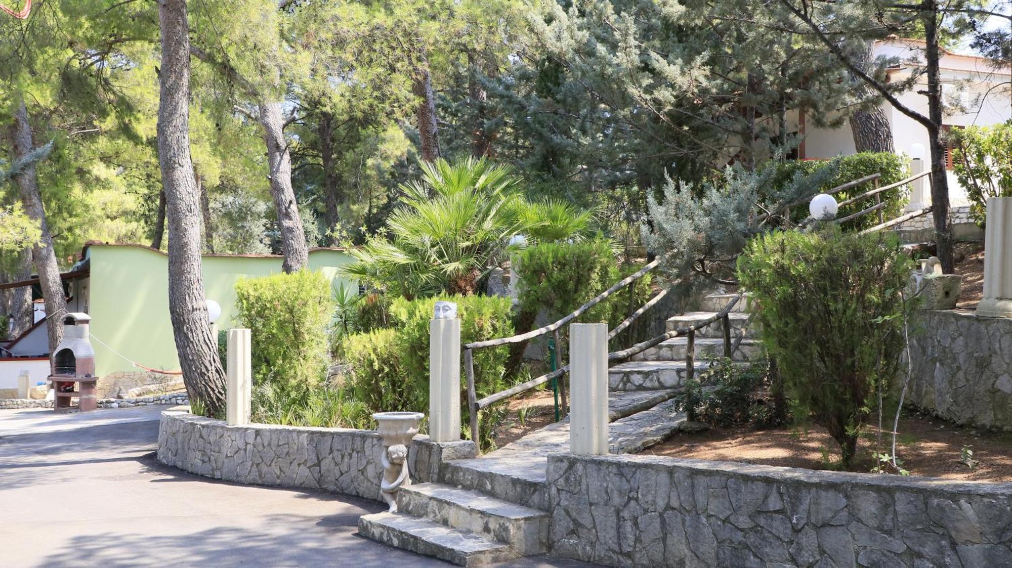 Villaggio Elisena Вьесте Экстерьер фото